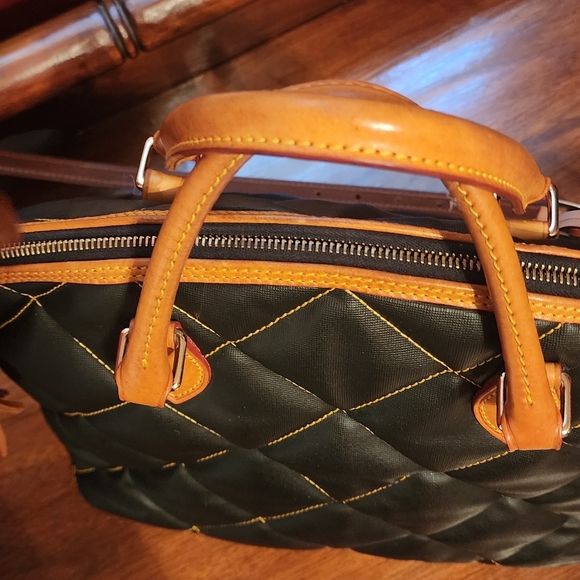 Dooney & Bourke Satchel Bag / Blk & Tan / GUC - Picture 4 of 9